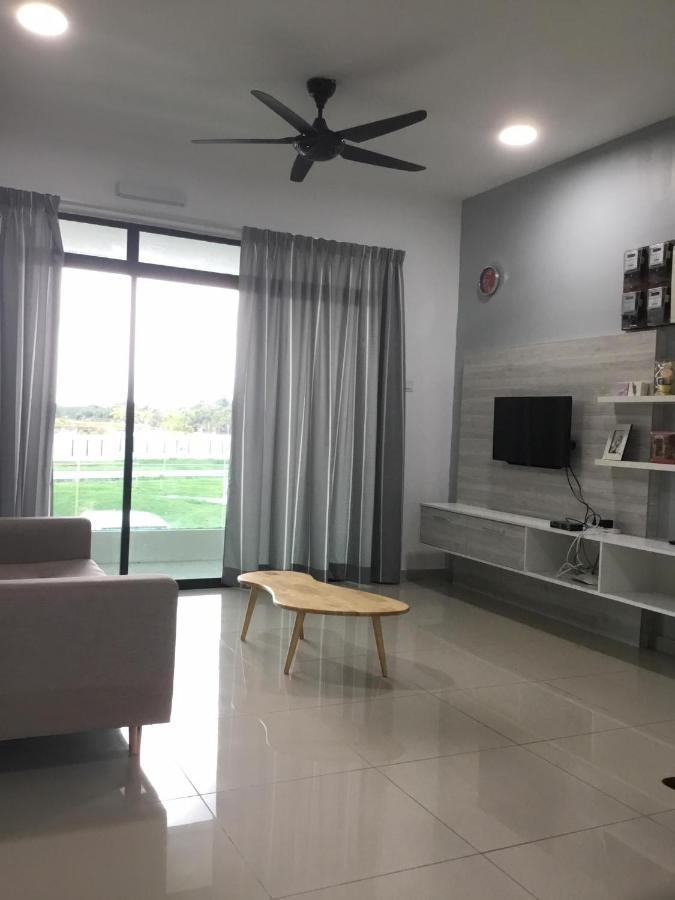 شقة The Meadow Park كامبار المظهر الخارجي الصورة